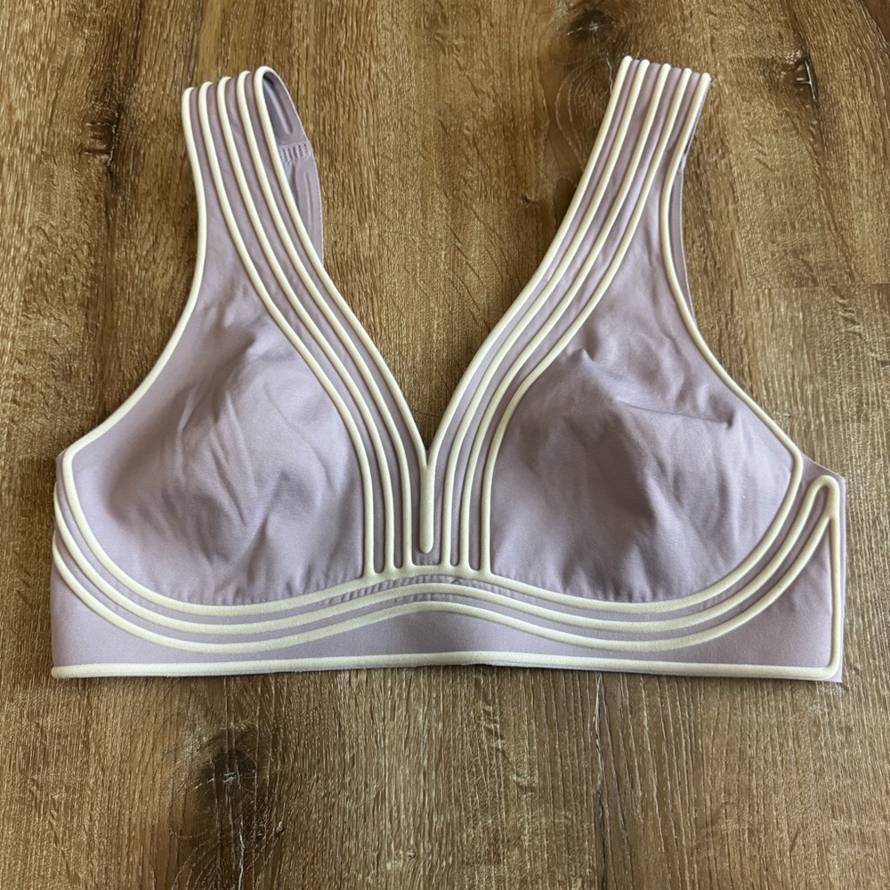 Lululemon Get in Line Bra *Light Support, A/B Cups - Picture 3 of 6
